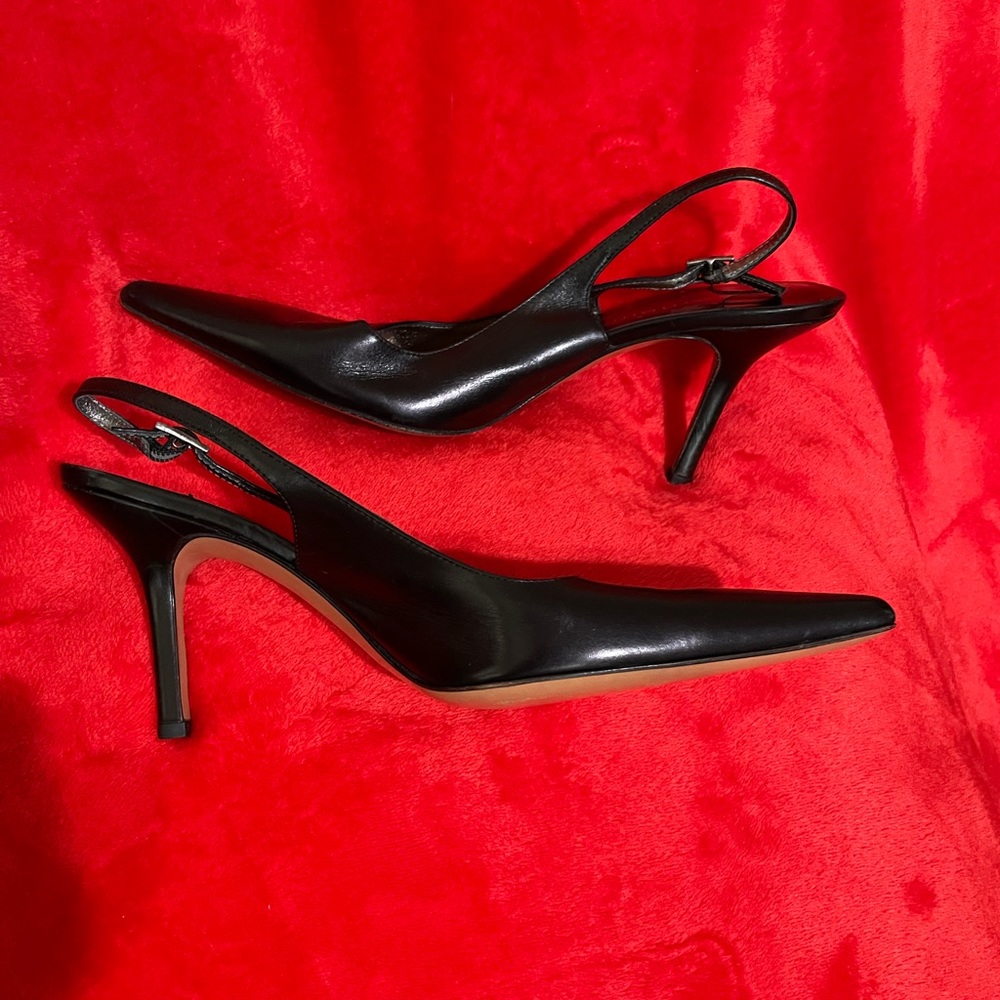 ❤️‍🔥$5 ❤️‍🔥Amalfi blackstrap heels Size 8N